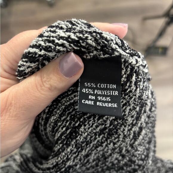 Rafaella Black and White Marled Sweater Large Front Snaps & High Neck Size 3X - Picture 8 of 8